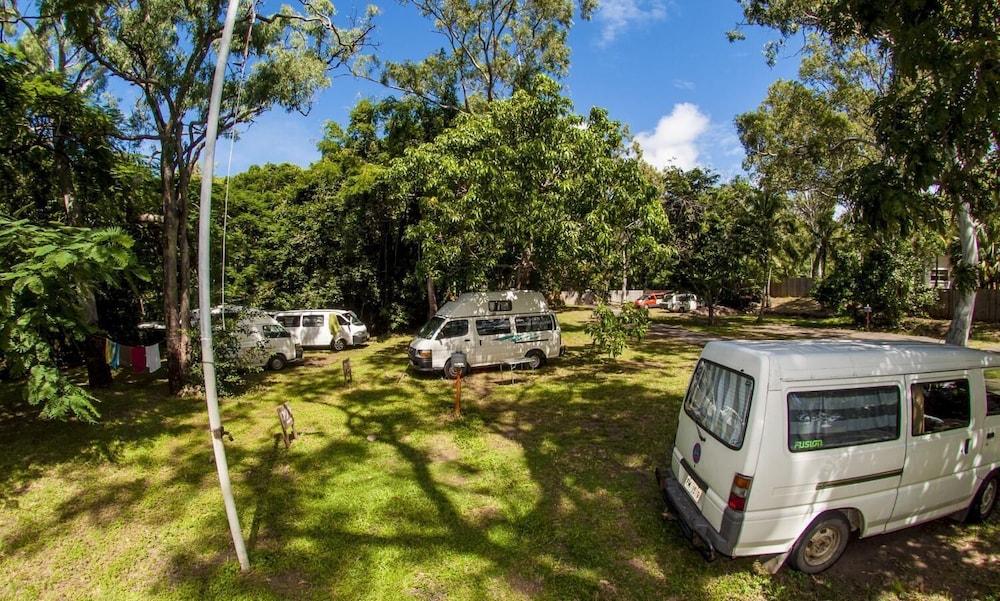Nomads Airlie Beach (Adults Only) Dış mekan fotoğraf